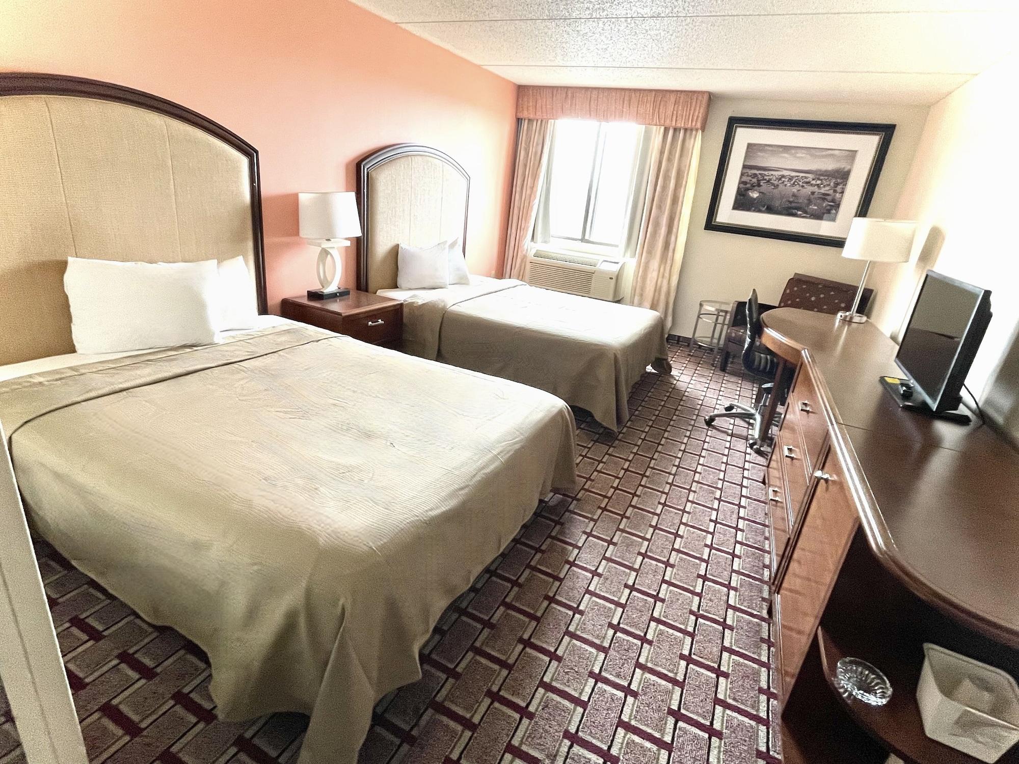 Fairbridge Hotel Cleveland East Wickliffe Экстерьер фото
