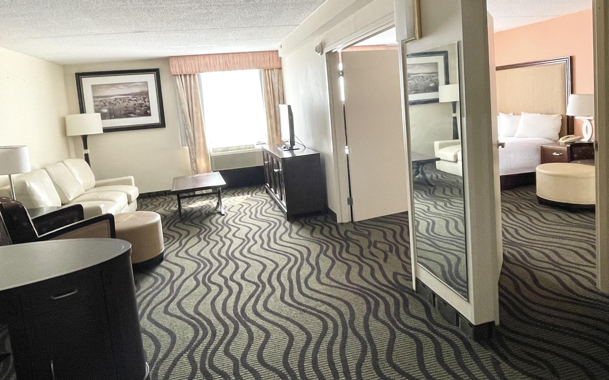Fairbridge Hotel Cleveland East Wickliffe Экстерьер фото