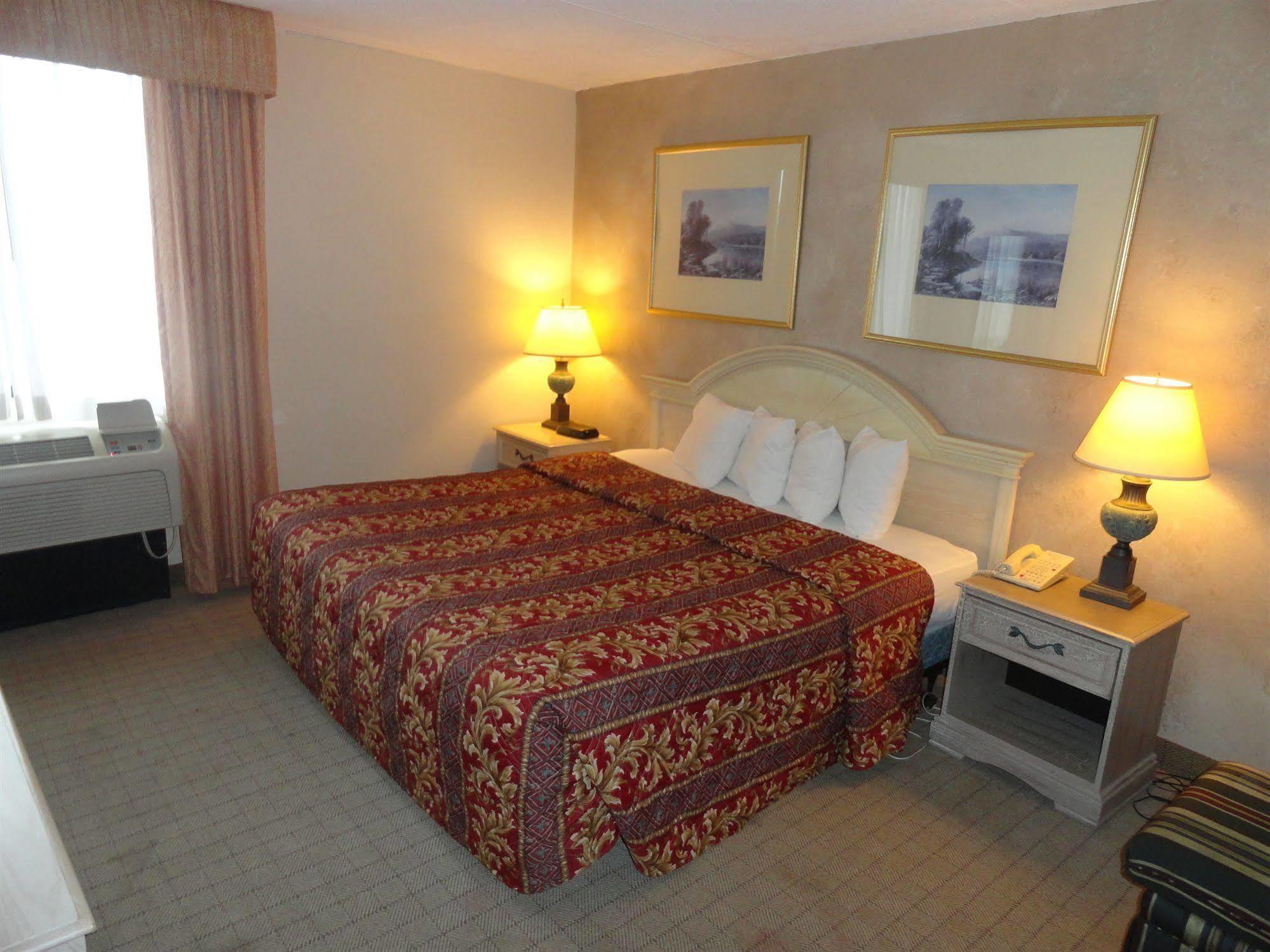 Fairbridge Hotel Cleveland East Wickliffe Экстерьер фото